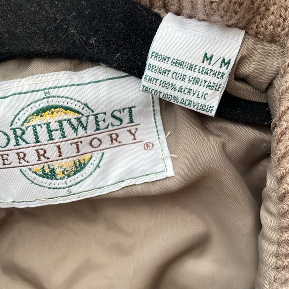 VINTAGE NORTHWEST TERRITORY Cable Knit Acrylic, Genuine Leather Jacket ~6463-001 - Picture 5 of 6
